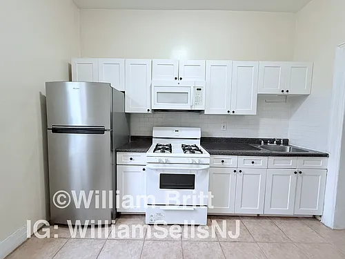 266 Palisade Ave #1F Photo 1