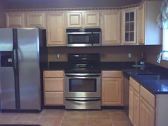 4th image of 21 Sheffield Dr