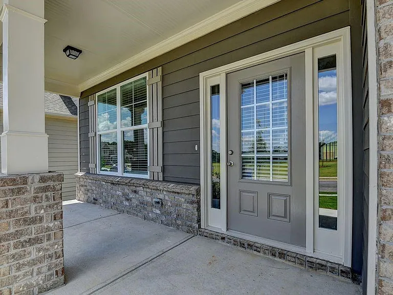7309 Yewtree Dr — Photo 2