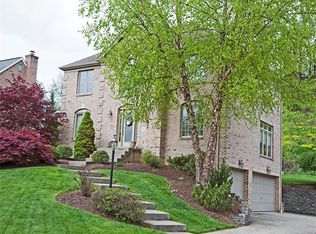 351 Martha Dr, Canonsburg, PA 15317