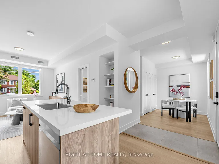 1416 Islington Ave #C — Photo 2