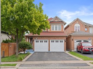 26 Narrow Valley Cres, Brampton, ON L6R 2M6