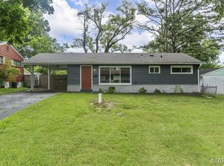 10008 Lakemoor Dr, Saint Louis, MO 63136