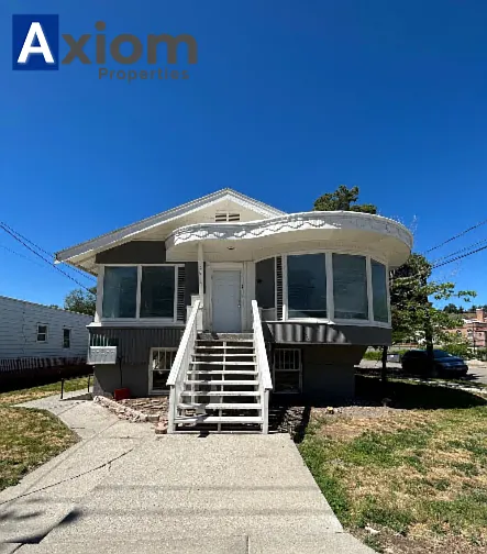 251 N Grant — Photo 3