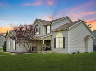 1302 Cobblefield Rd, Champaign, IL 61822