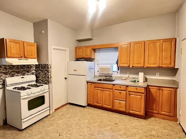 61 Summer St, Somerville, MA