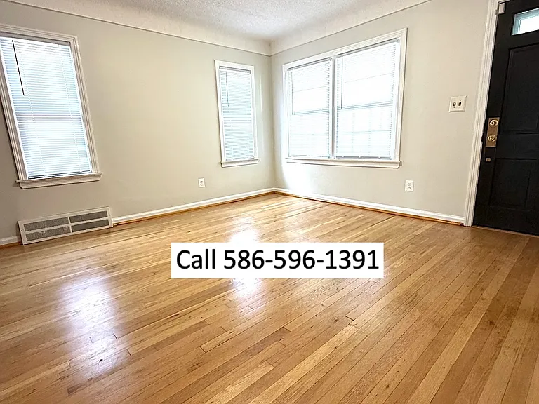 23131 David Ave — Photo 5