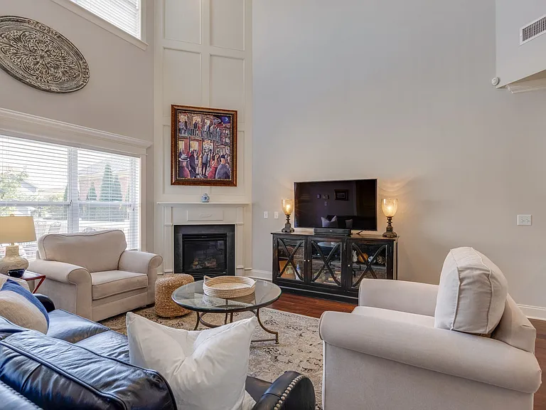 608 Patriot Ln — Photo 18