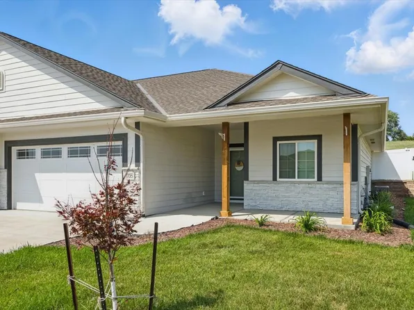 726 Oak Ridge Dr, Glenwood, IA 51534
