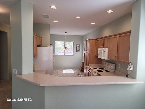 3rd image of 18382 N 170th Ln