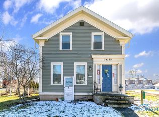 24299 W 2nd St, Grand Rapids, OH 43522