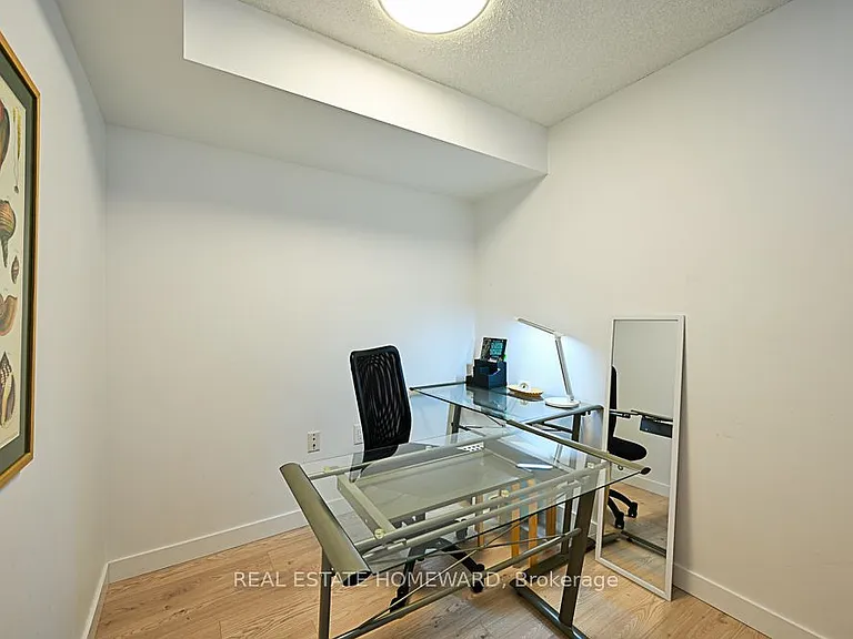 125 Western Battery Rd #913 — Photo 27