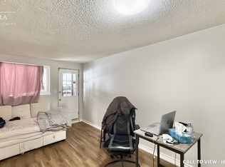 47 Chapman Ave #A, Toronto, ON M4B1C6