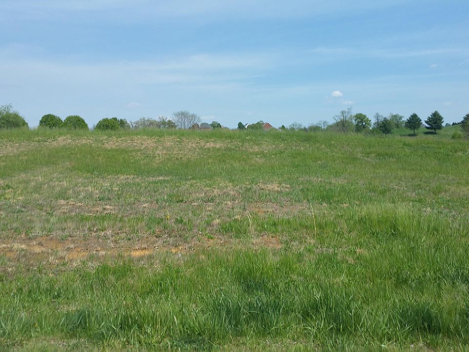 1st image of 77 Scarlet Dr