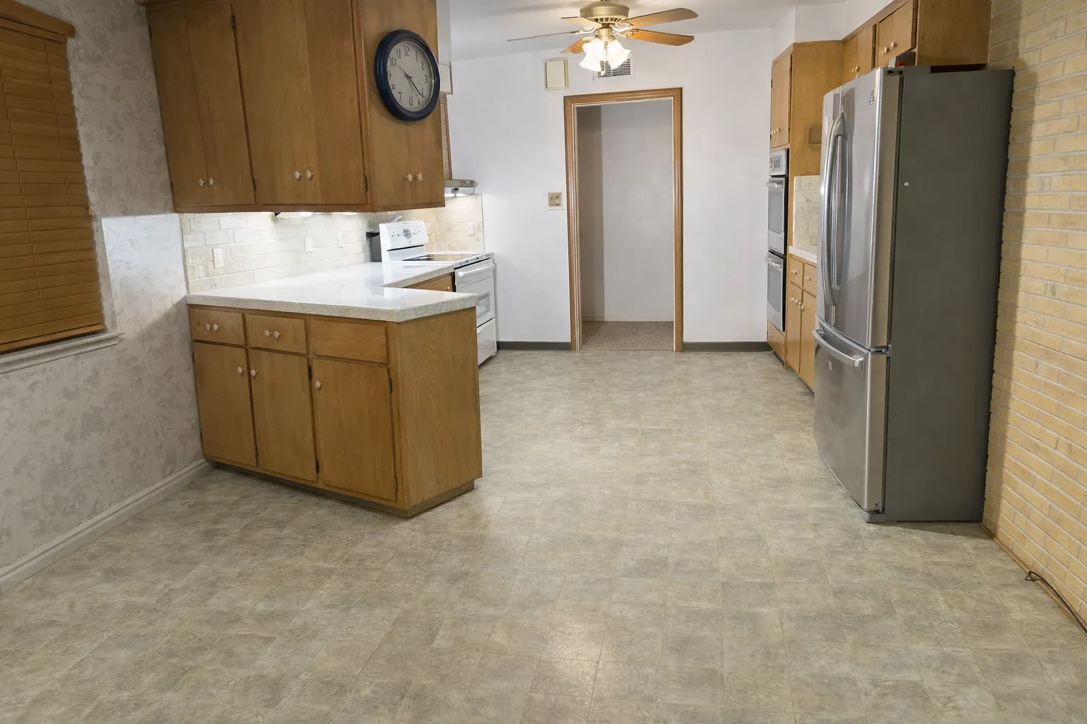 3 bed, 1434 sqft, $2,800 — Photo 2