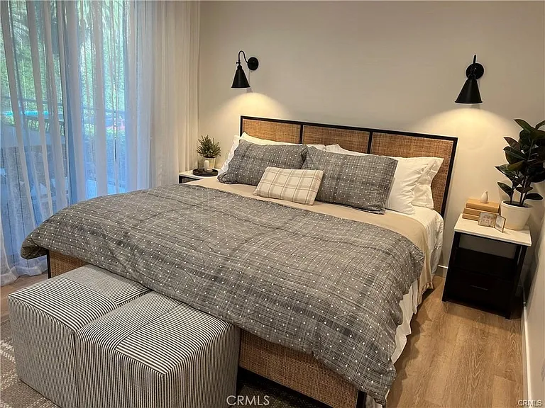 723 Palisades Beach Rd #101 — Photo 17