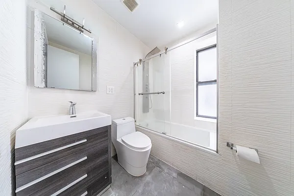 Rented by Platinum Properties | media 16