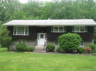 96 Pine Hill Rd, Highland Mills, NY 10930