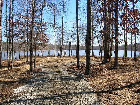 4th image of 952 Eagles Harbor Dr