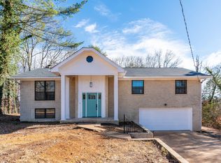 486 King Crest Ln, Hixson, TN 37343