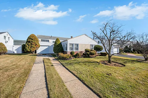 99 Dean St Photo 1