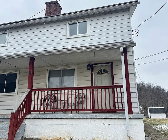 54 Price Rd #B — Photo 1