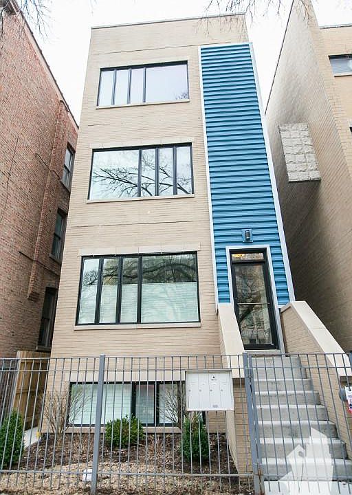 1st image of 1425 N Leavitt St #2F