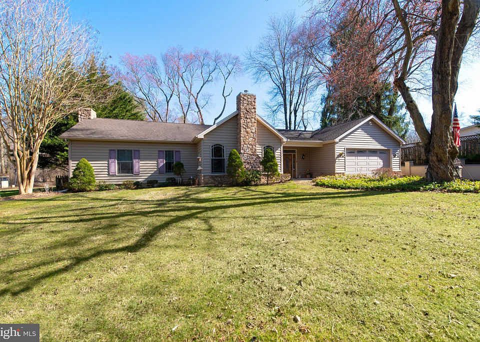 1st image of 103 Wakefield Dr