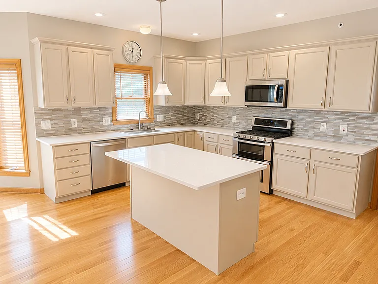 243 Newfield Cir — Photo 9