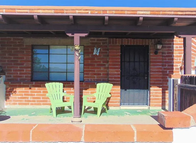 262 S Paseo Cerro #B — Photo 2