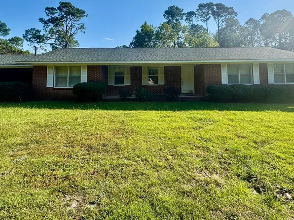 120 Essex Rd, Swainsboro, GA 30401