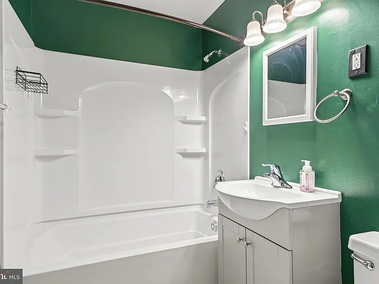 6743 Amherst Rd — Photo 33