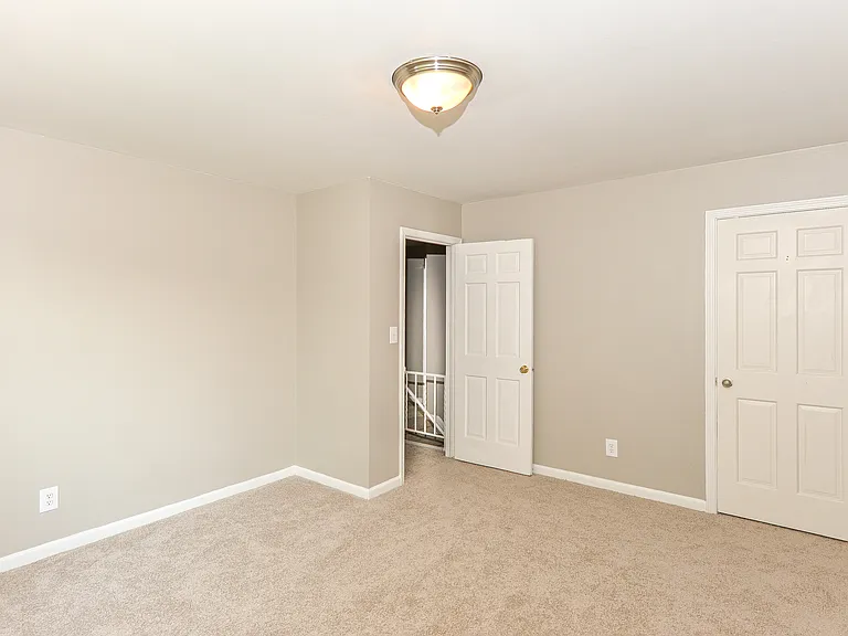 621 Village Place North Dr — Photo 13