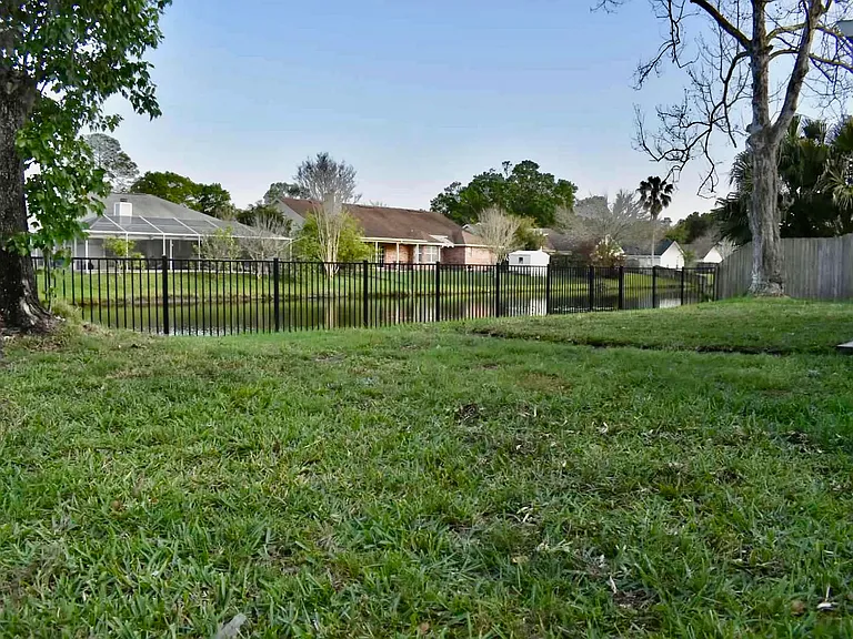 10287 Stallion Run Ct — Photo 23