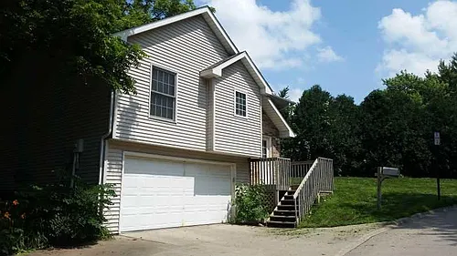 751 W Benton St #1/2 Photo 1