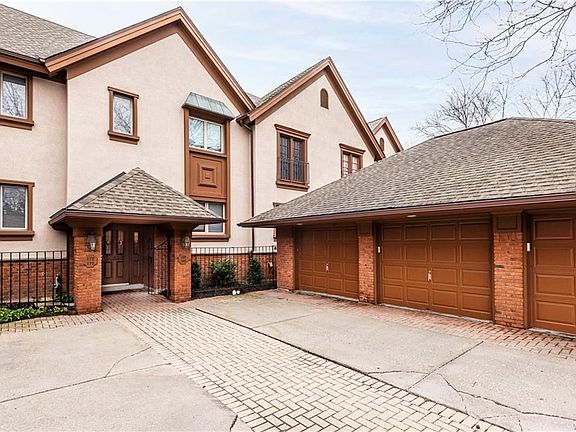 2nd image of 180 Castlebrook Ln