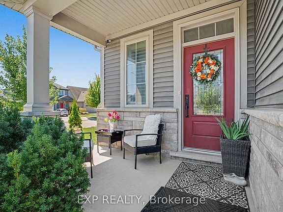4th image of 62 Andrew Ln