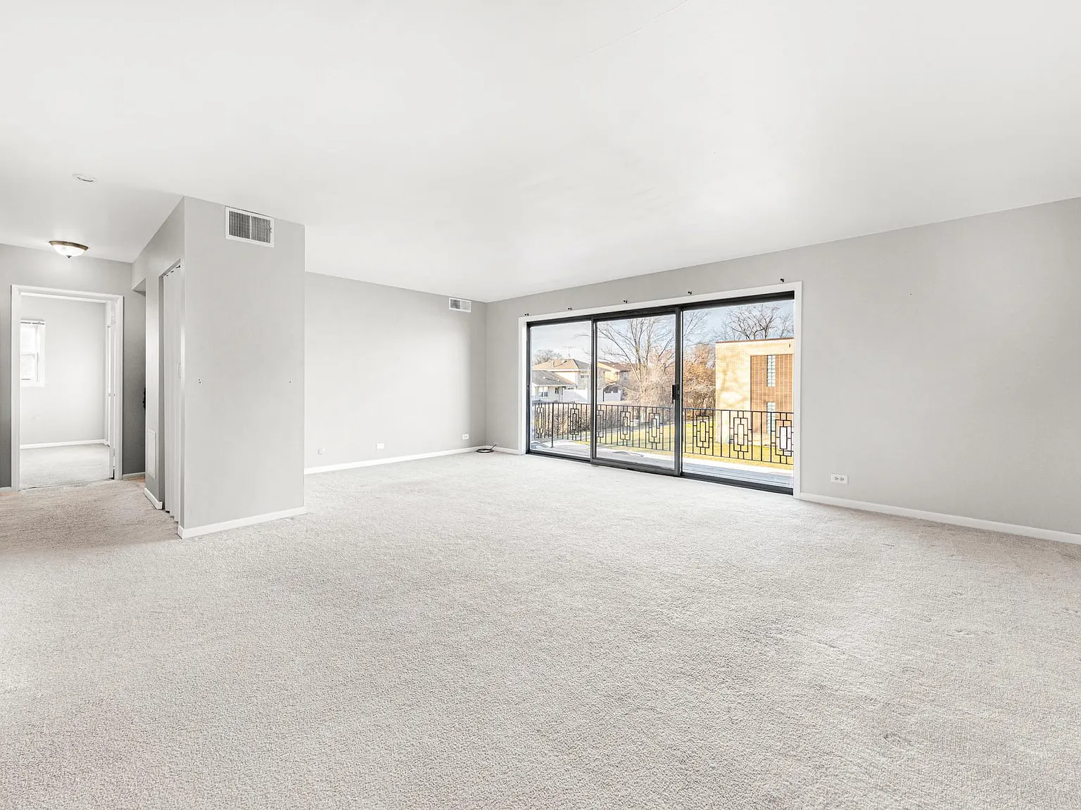 2 bed, 1144 sqft, $1,845 — Photo 2