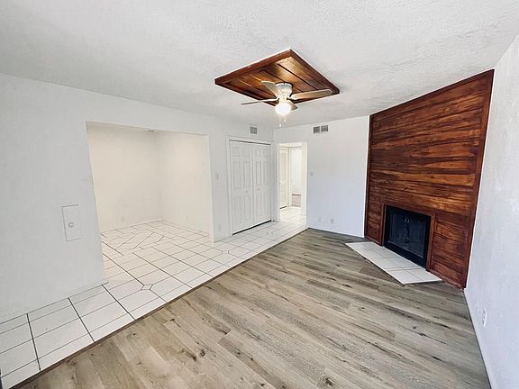 3rd image of 1203 Redwood Dr APT B