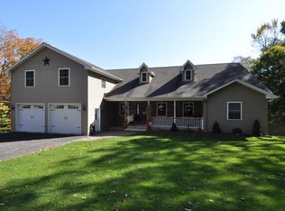 1 White Ln, Jim Thorpe, PA 18229