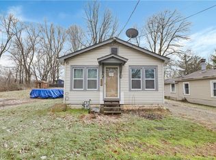 2850 Roanoke Ave, Akron, OH 44312