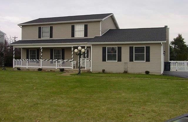 1st image of 3048 Gove Dr