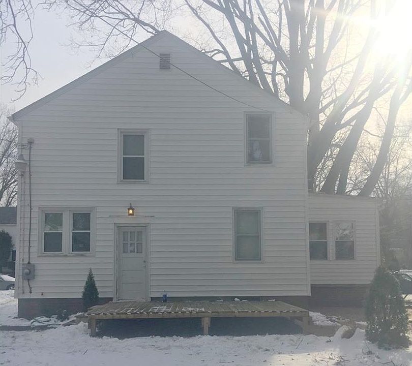 2nd image of 748 Seward Ave