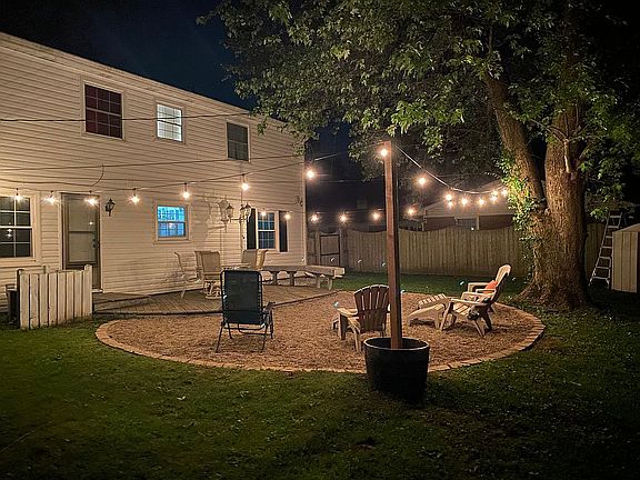 3rd image of 915 Wayside Ln