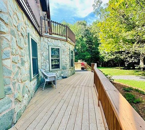 4th image of 3878 Bock Rd