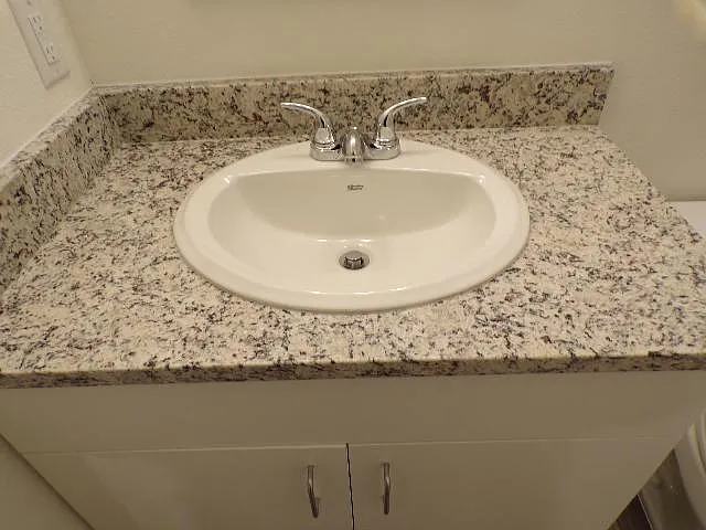 690 Union Ave #4 — Photo 29