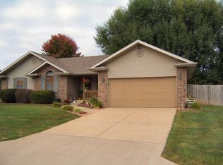 328 S Foster Ave, Springfield, MO 65802