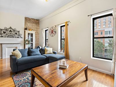 214 Grand St APT 3, Jersey City, NJ, 07302