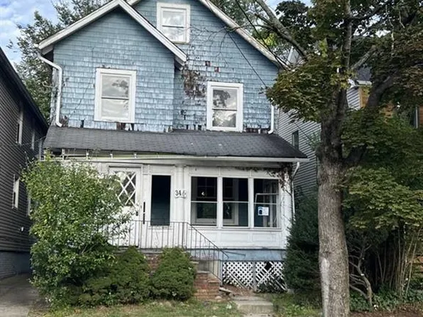 34 1/2 Central Ave, Montclair, NJ 07042