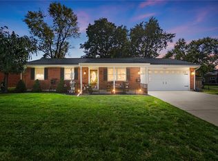 1066 Stonyridge Ave, Troy, OH 45373